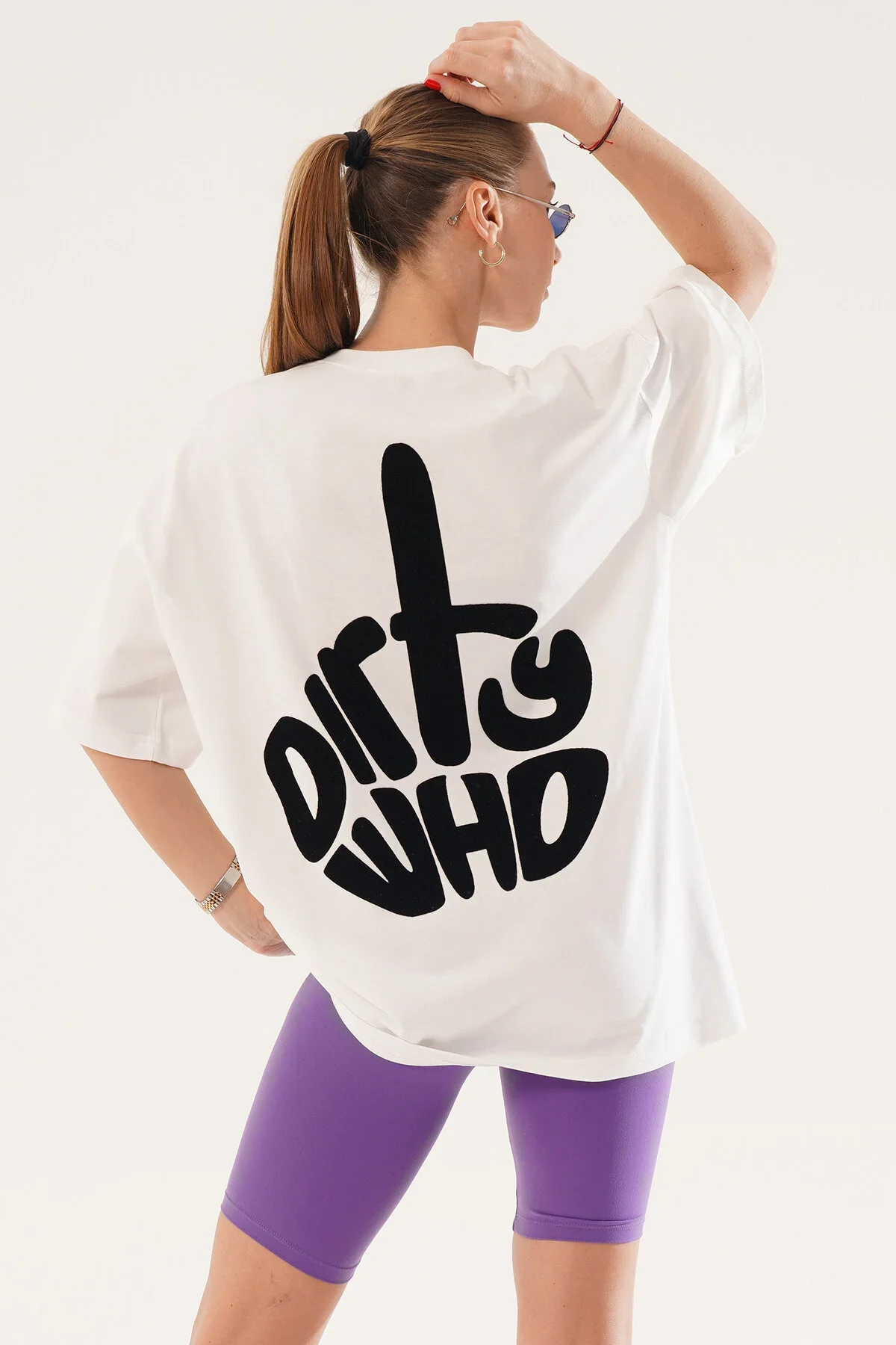 Kadın Kadife Baskılı Beyaz Oversize T-Shirt