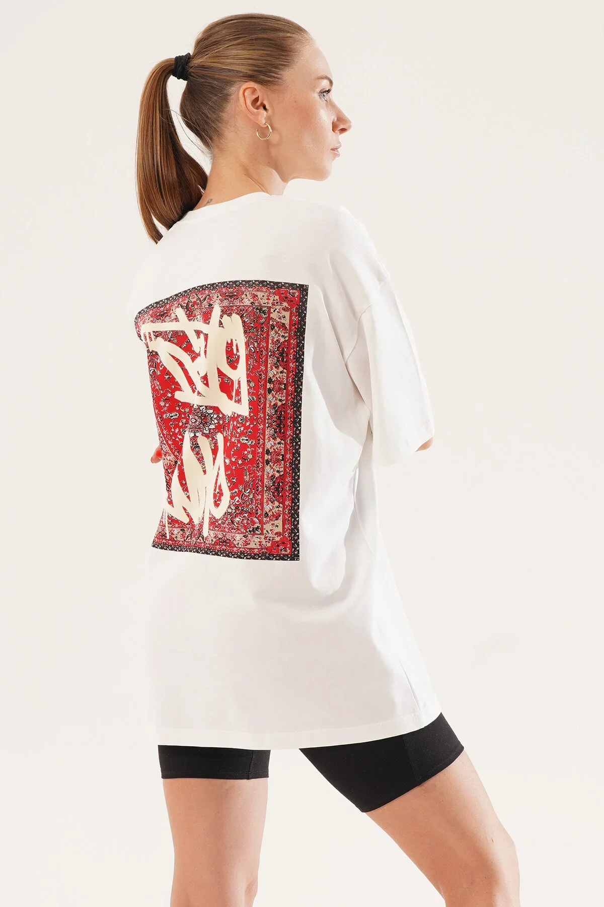 Kadın Kadife Baskılı Beyaz Oversize T-Shirt