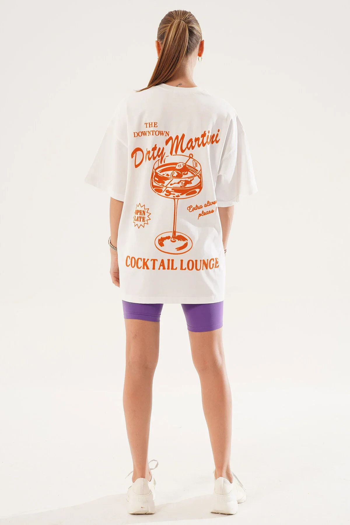 Kadın Kadife Baskılı Beyaz Oversize T-Shirt