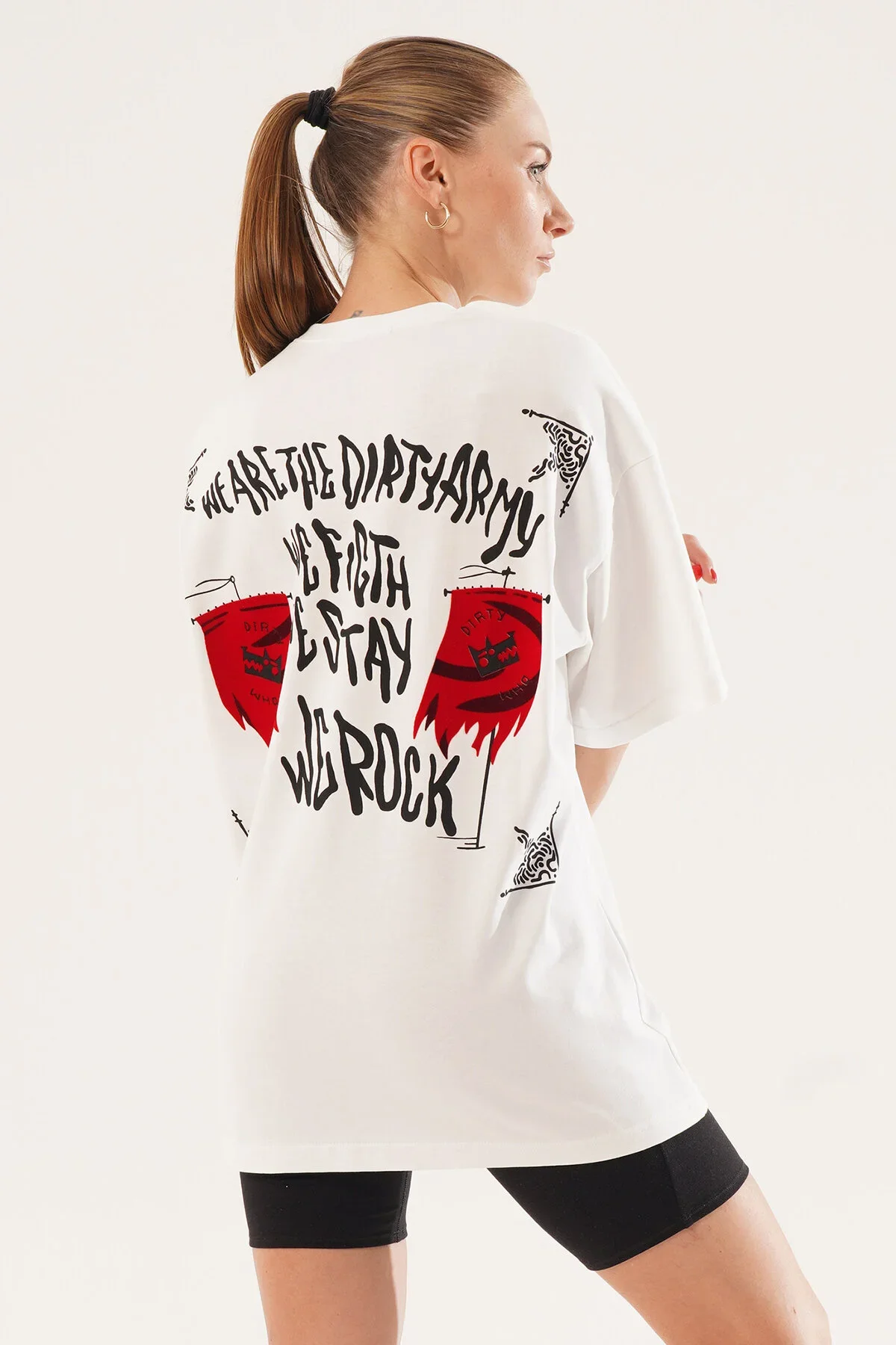 Kadın Kadife Baskılı Beyaz Oversize T-Shirt