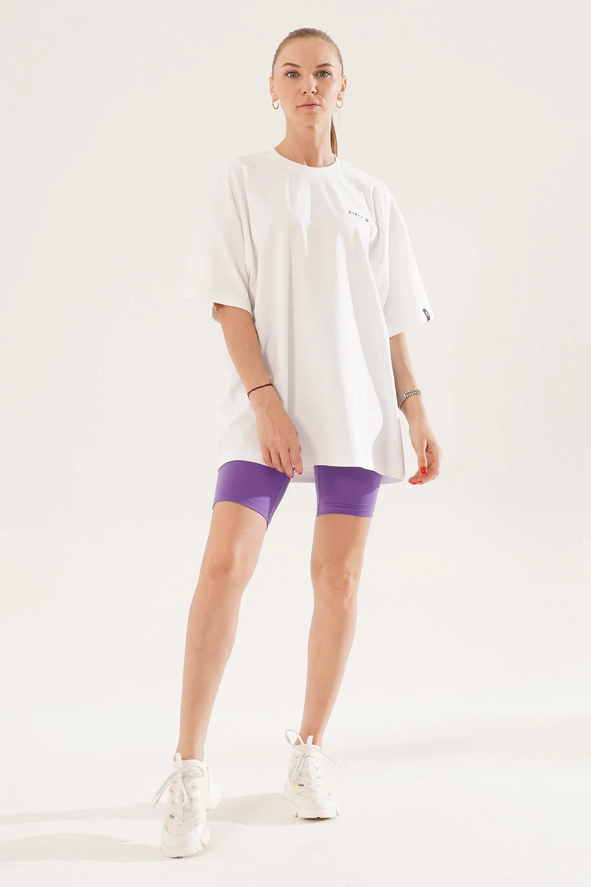 Kadın Kadife Baskılı Beyaz Oversize T-Shirt