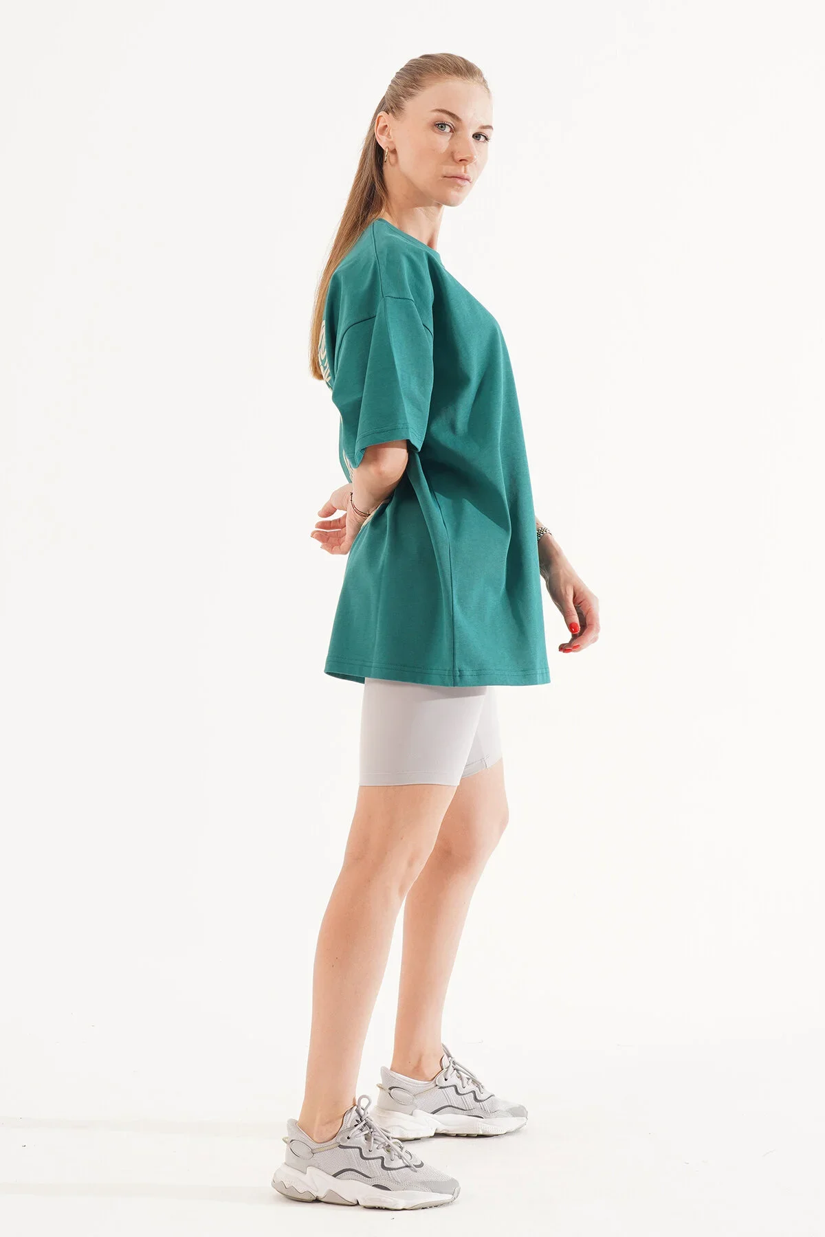 Kadın Kadife Baskılı Yeşil Oversize T-Shirt - görsel 7