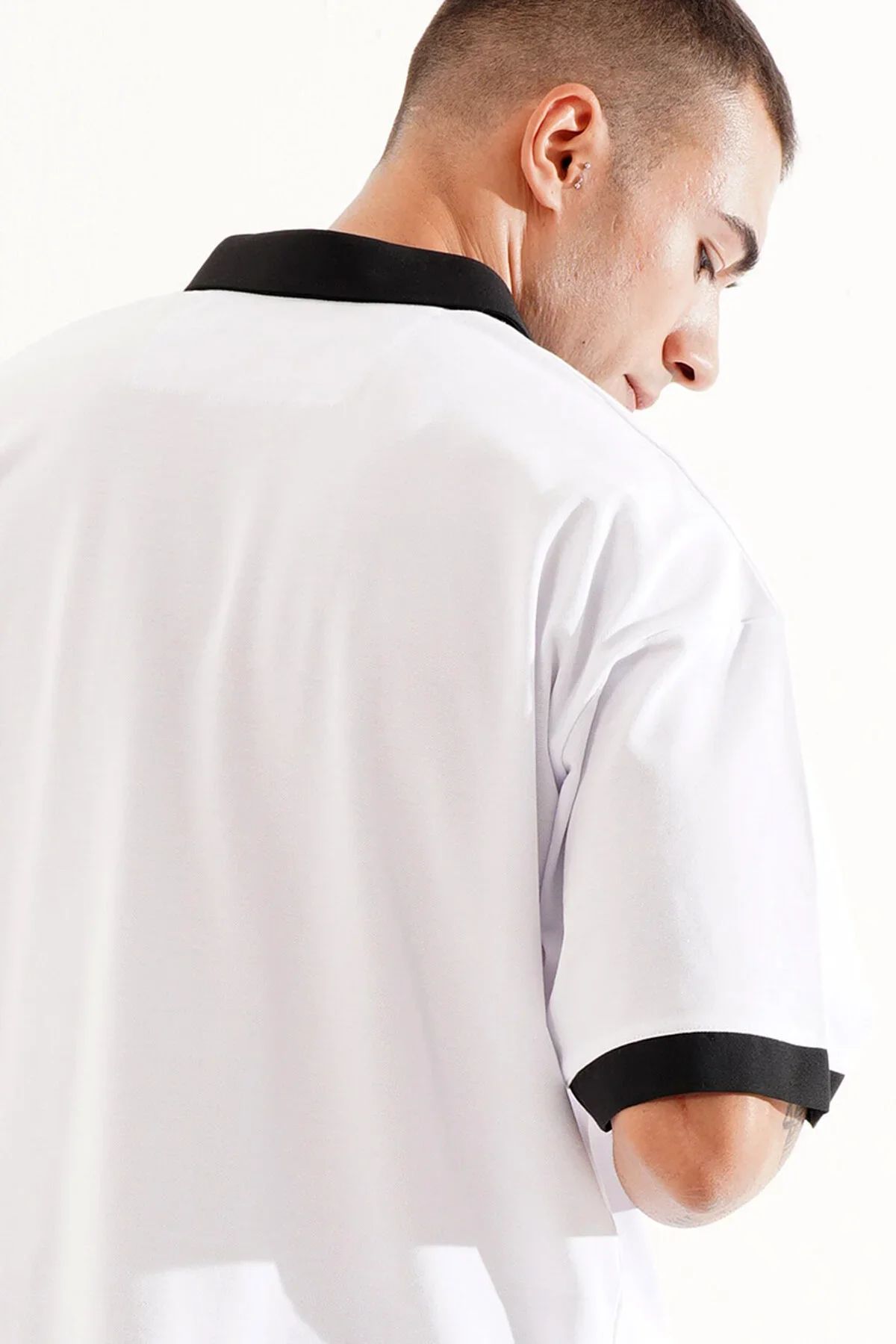 Erkek Oversize Beyaz Polo Yaka T-shirt - görsel 3