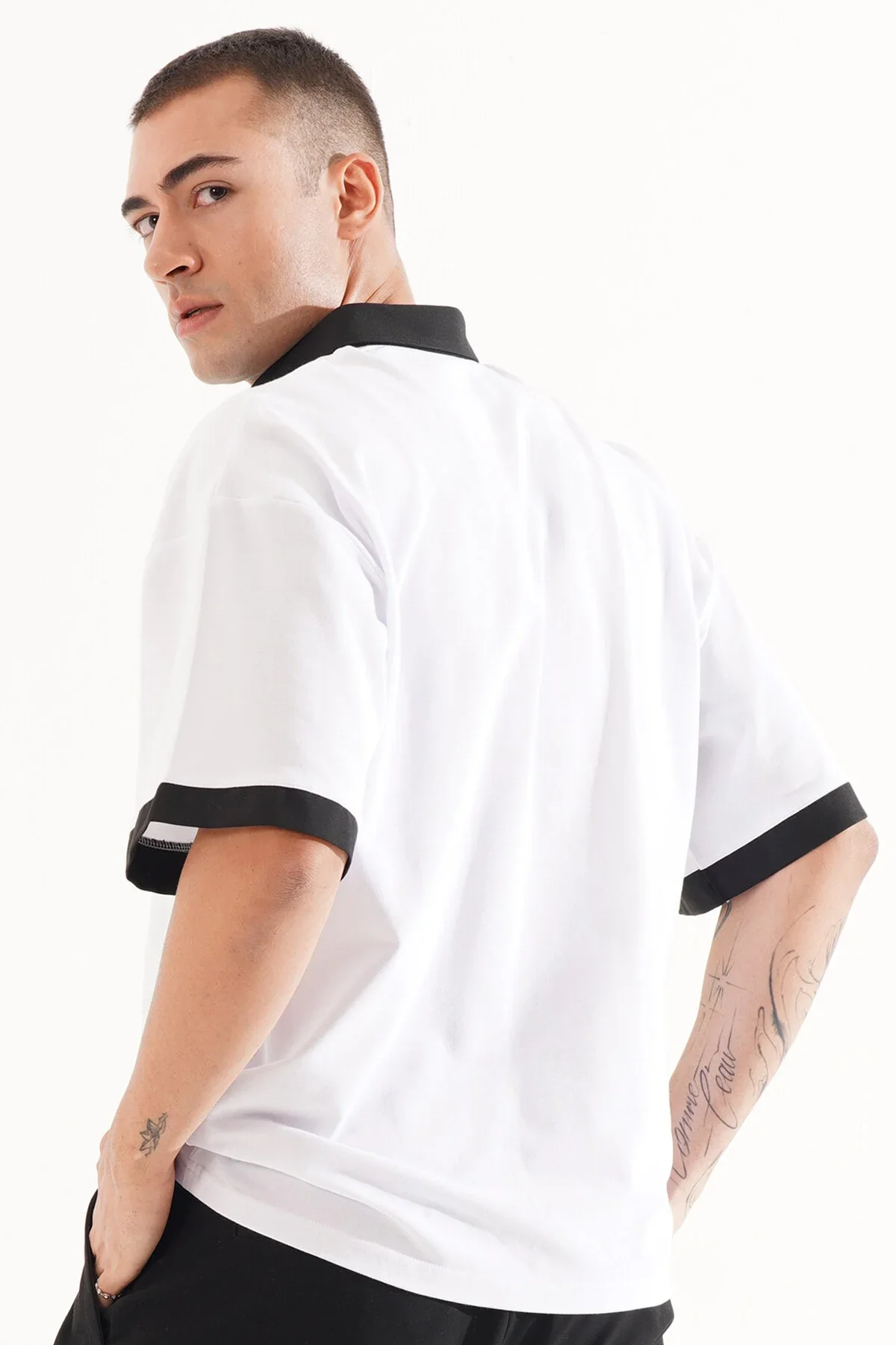 Erkek Oversize Beyaz Polo Yaka T-shirt - görsel 5