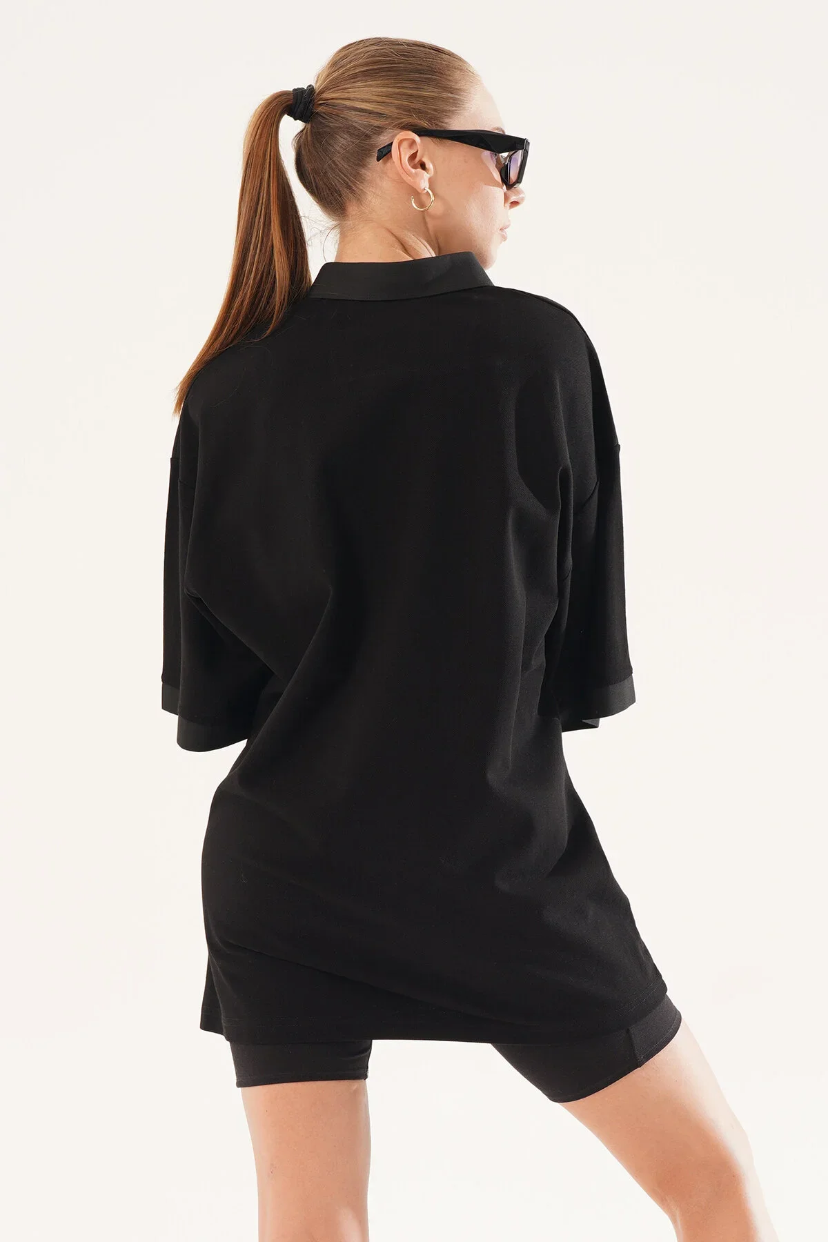 Kadın Oversize Siyah Polo Yaka T-shirt