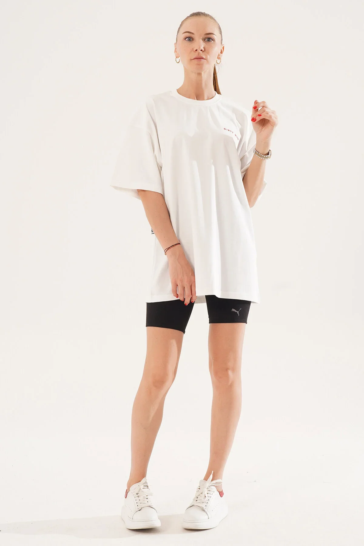 Kadın Kadife Baskılı Beyaz Oversize T-Shirt - görsel 4