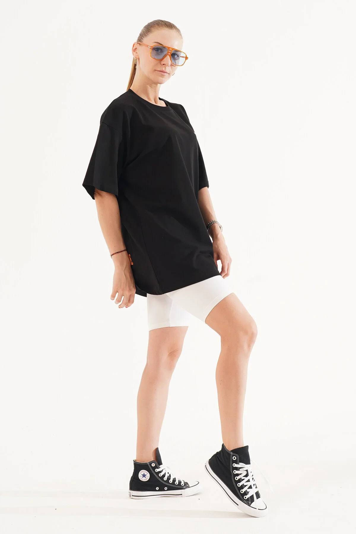 Kadın Kadife Baskılı Siyah Oversize T-Shirt - görsel 6