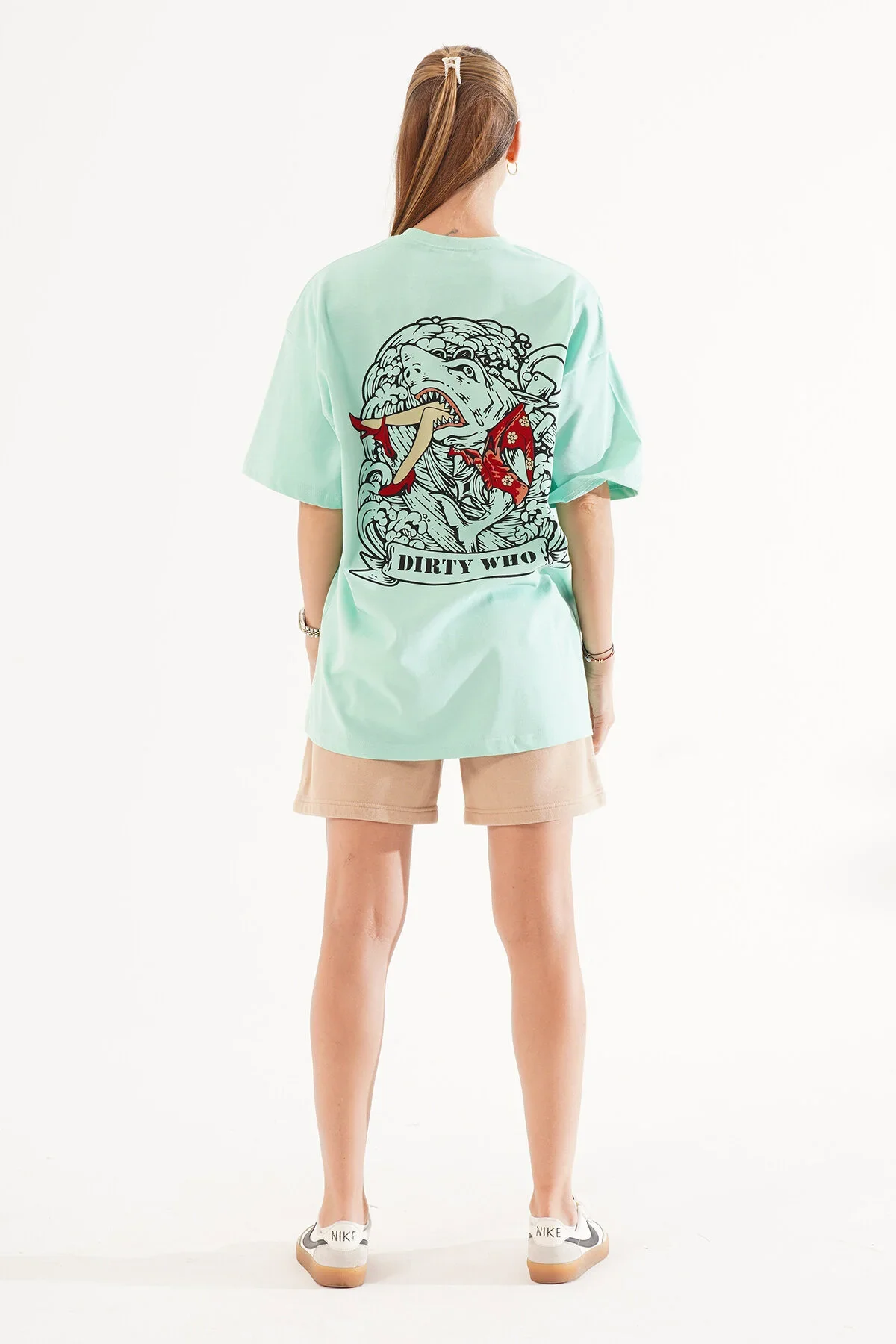 Kadın Kadife Baskılı Beyaz Oversize T-Shirt